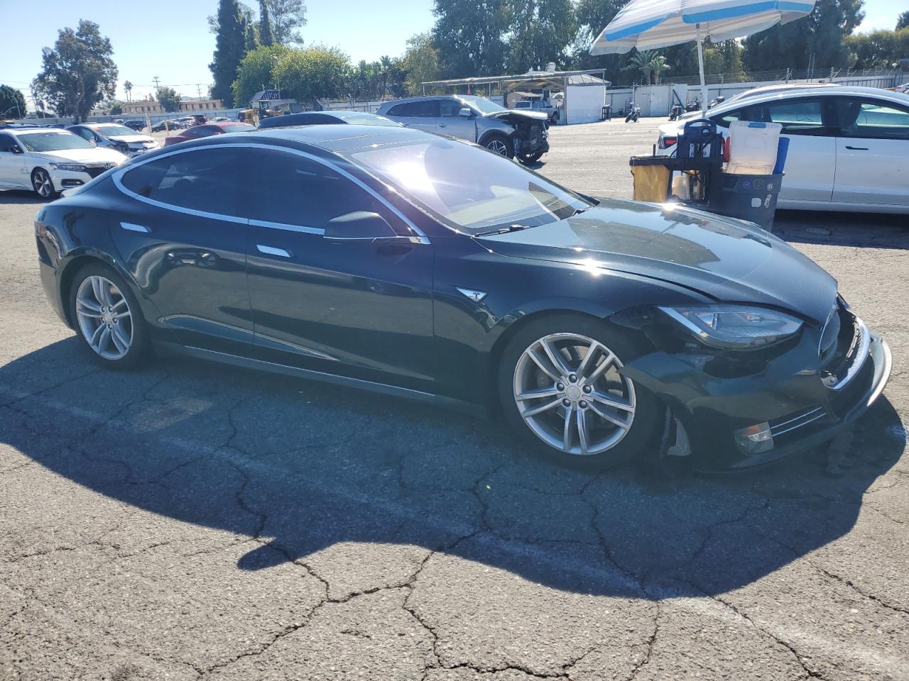 TESLA MODEL S
