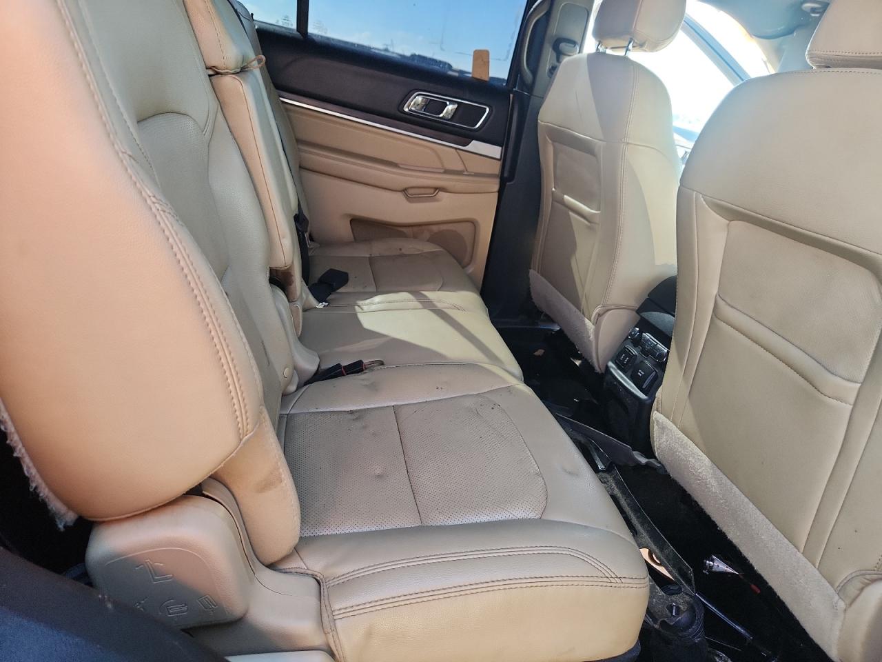 FORD EXPLORER LIMITED