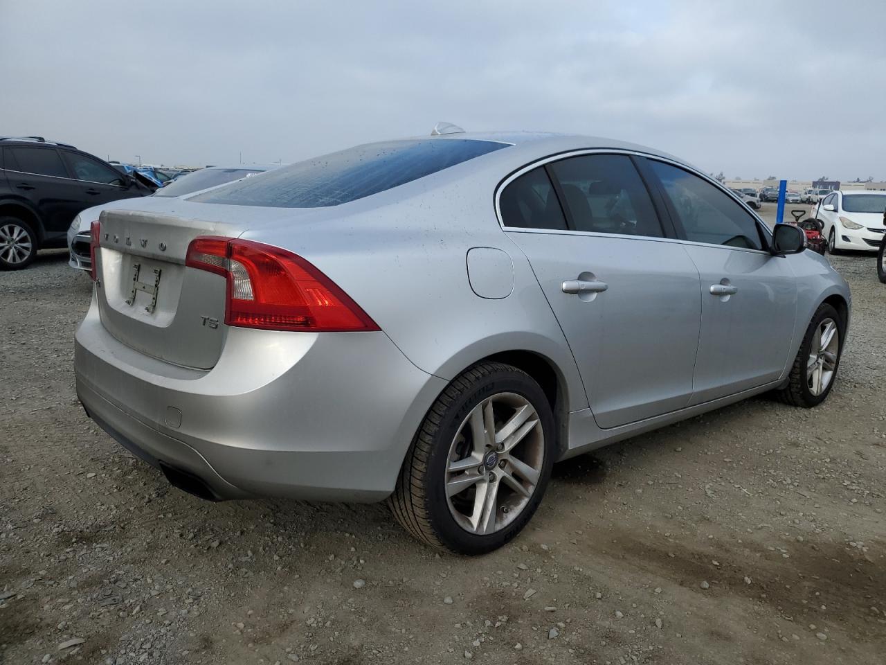 VOLVO S60 T5
