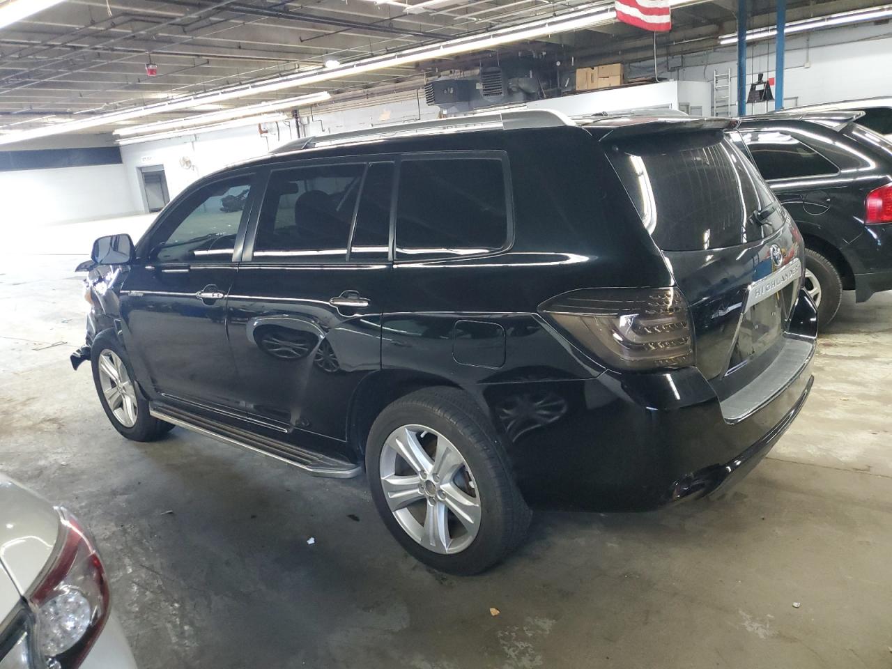 TOYOTA HIGHLANDER LIMITED