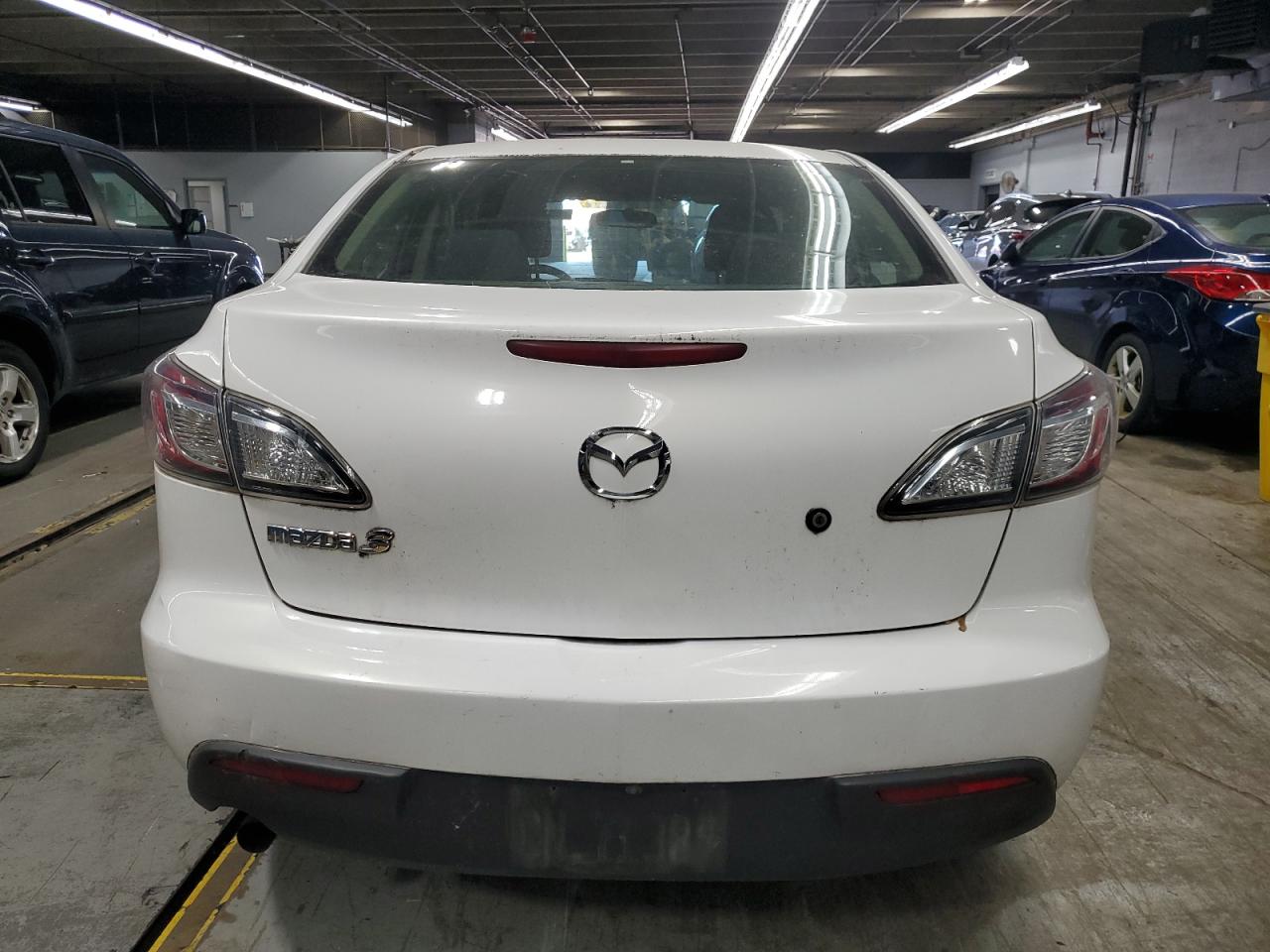 MAZDA 3 I