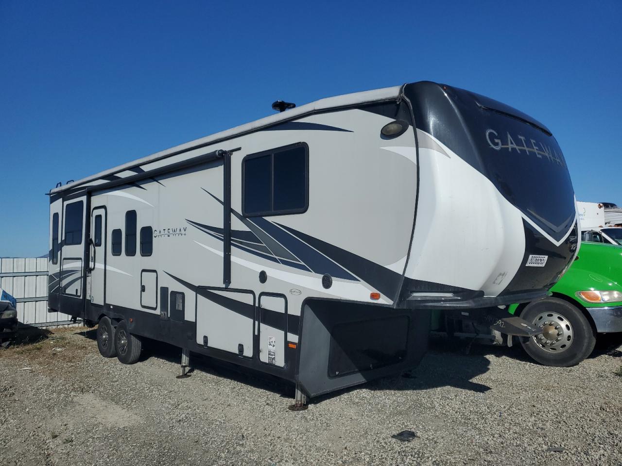 Lot #3263741702 2019 HEART LAND GATEWAY 32