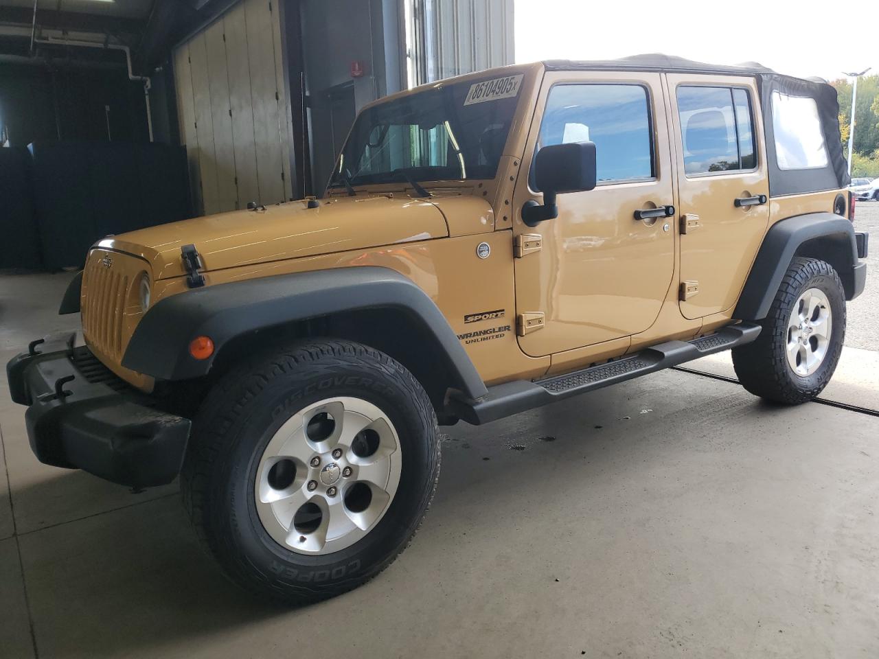  Salvage Jeep Wrangler
