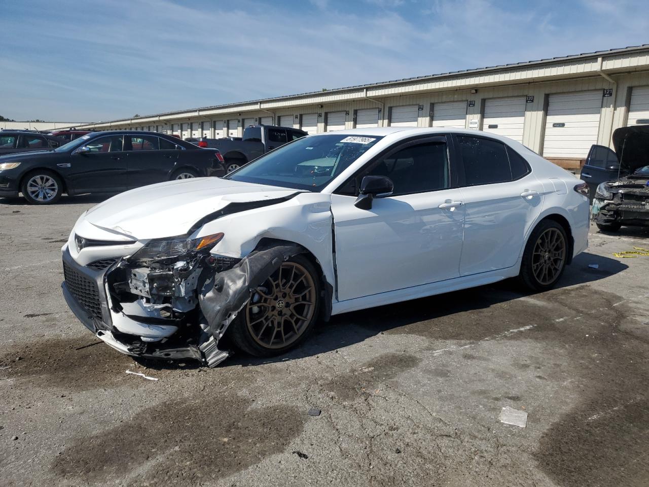 TOYOTA CAMRY SE NIGHT SHADE