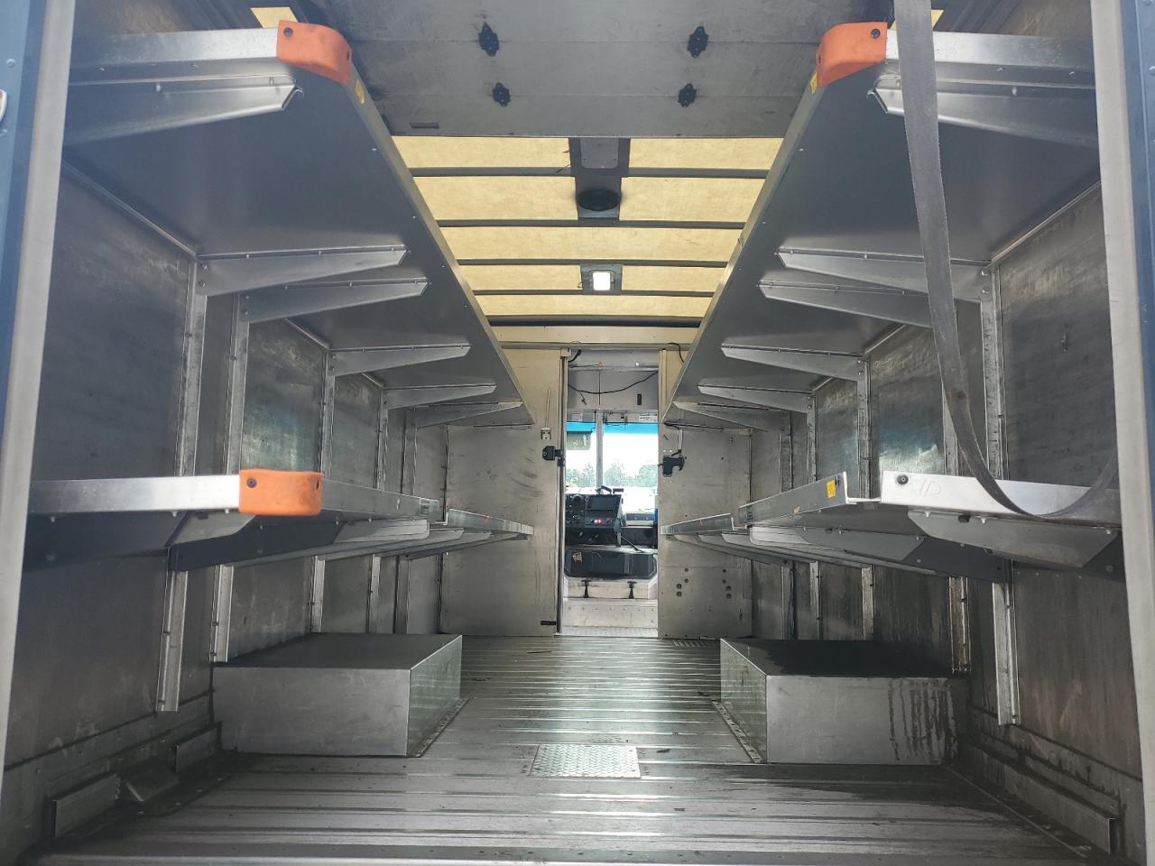 Lot #3304517434 2021 FORD F59