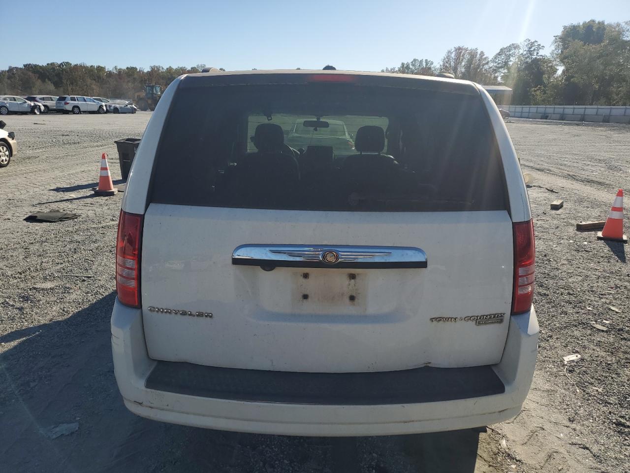 CHRYSLER TOWN & COUNTRY TOURING