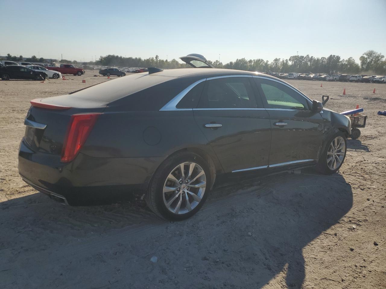 CADILLAC XTS LUXURY COLLECTION