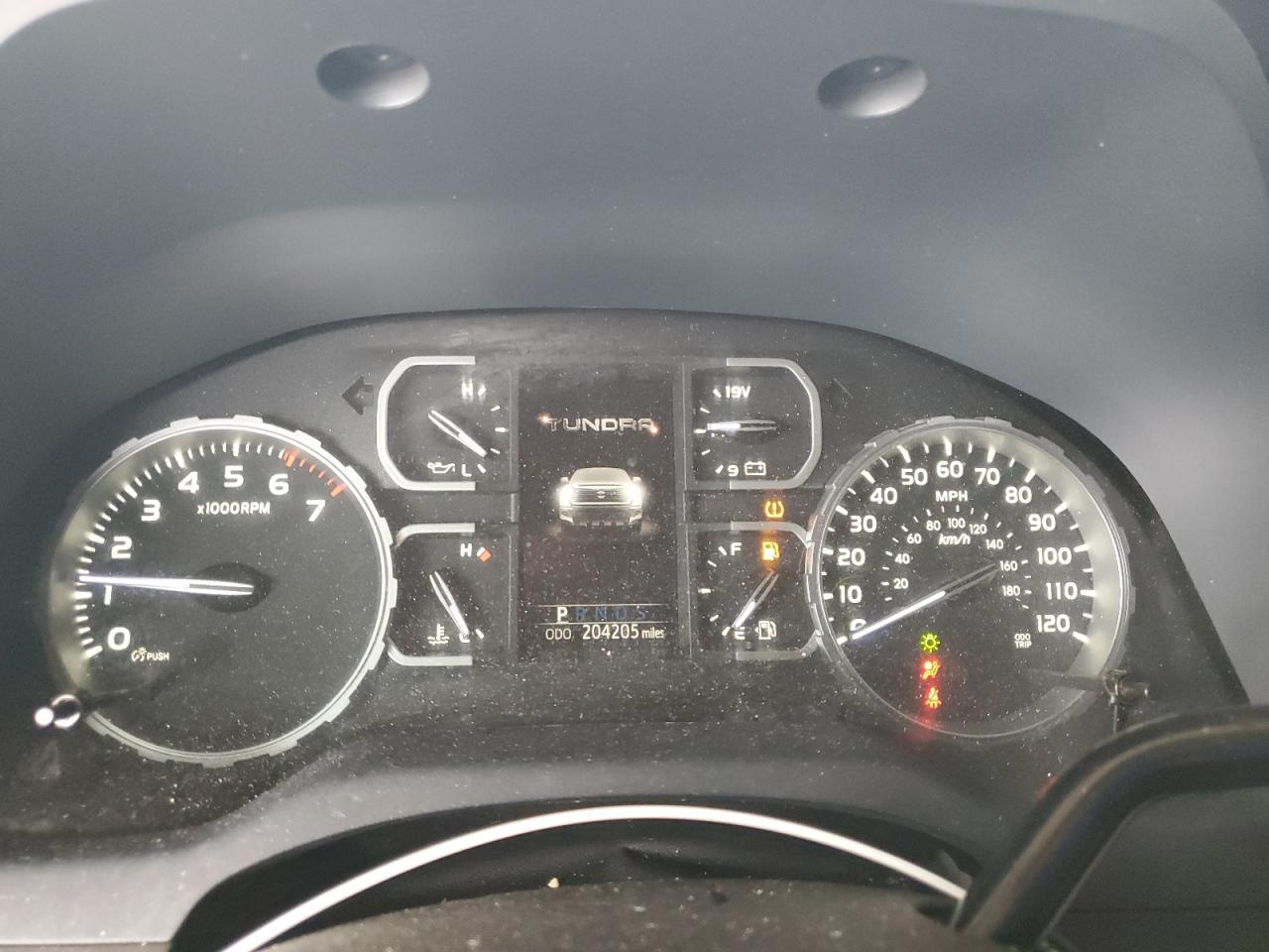 TOYOTA TUNDRA CREWMAX SR5