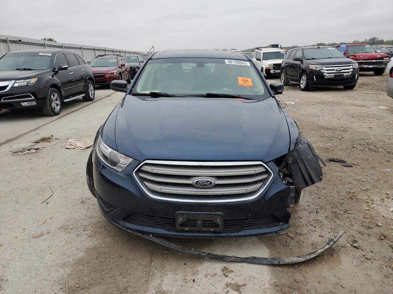 FORD TAURUS SE
