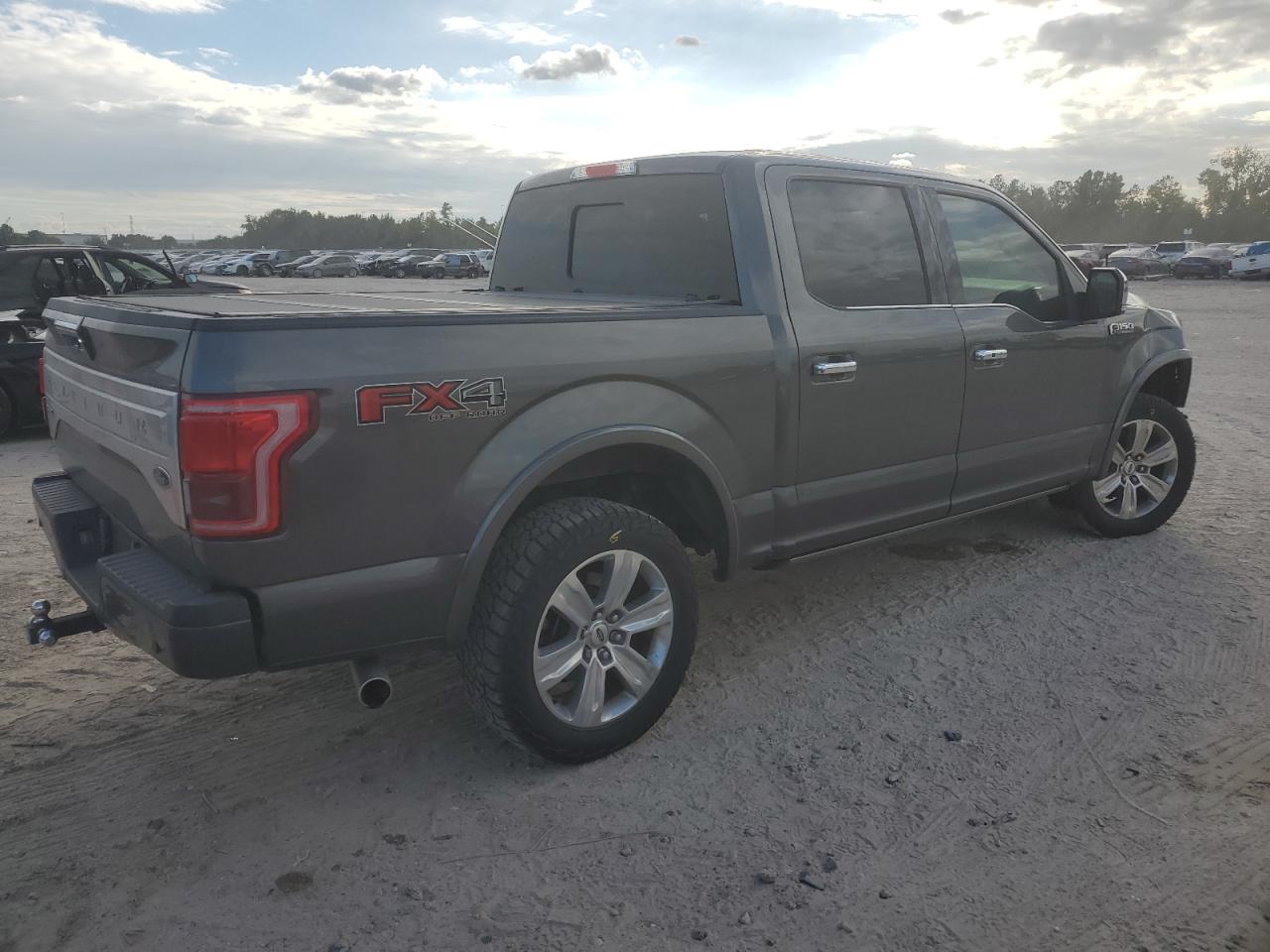 FORD F-150 SUPERCREW