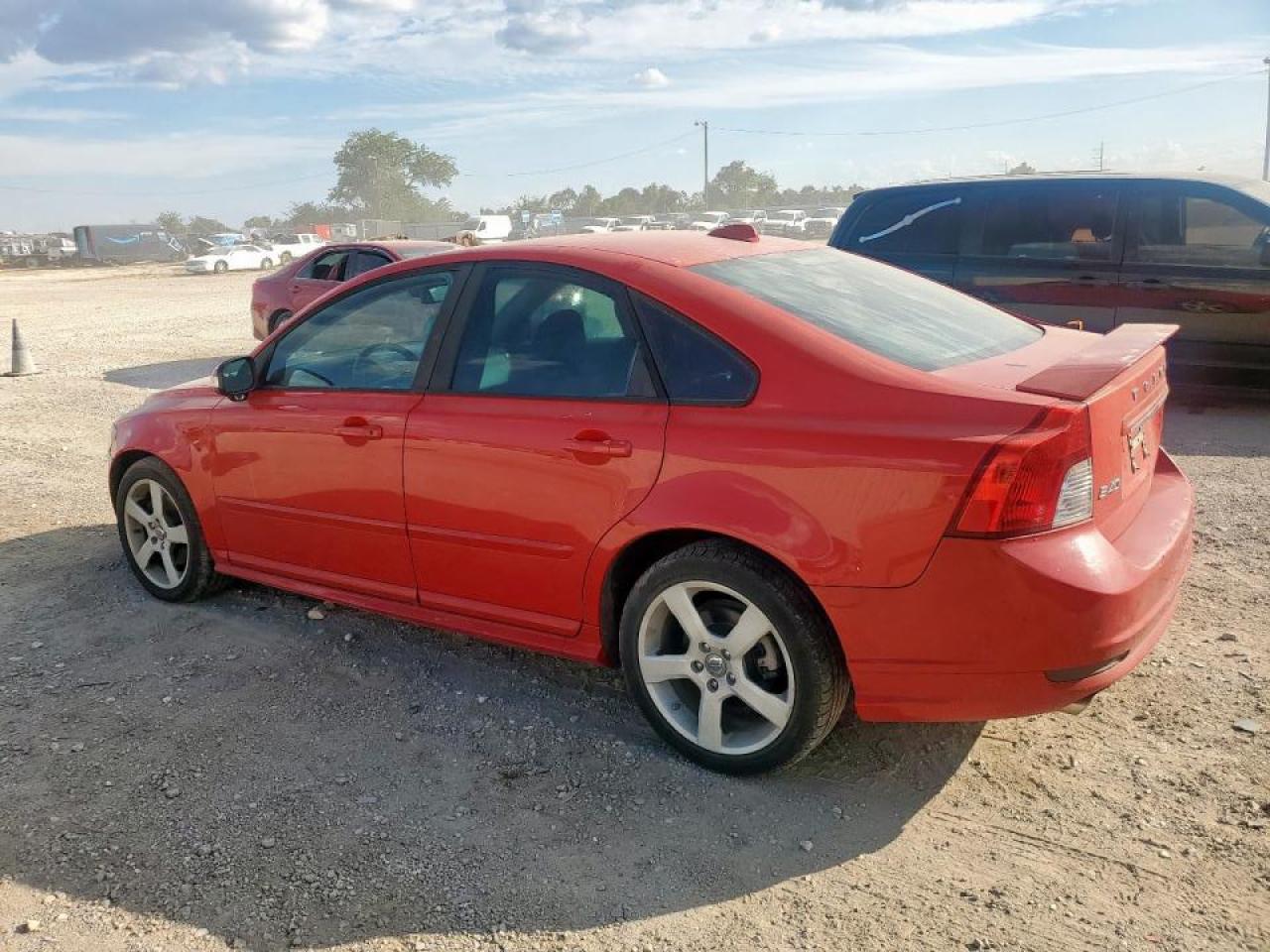 VOLVO S40 T5