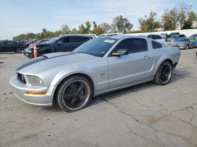 FORD MUSTANG GT