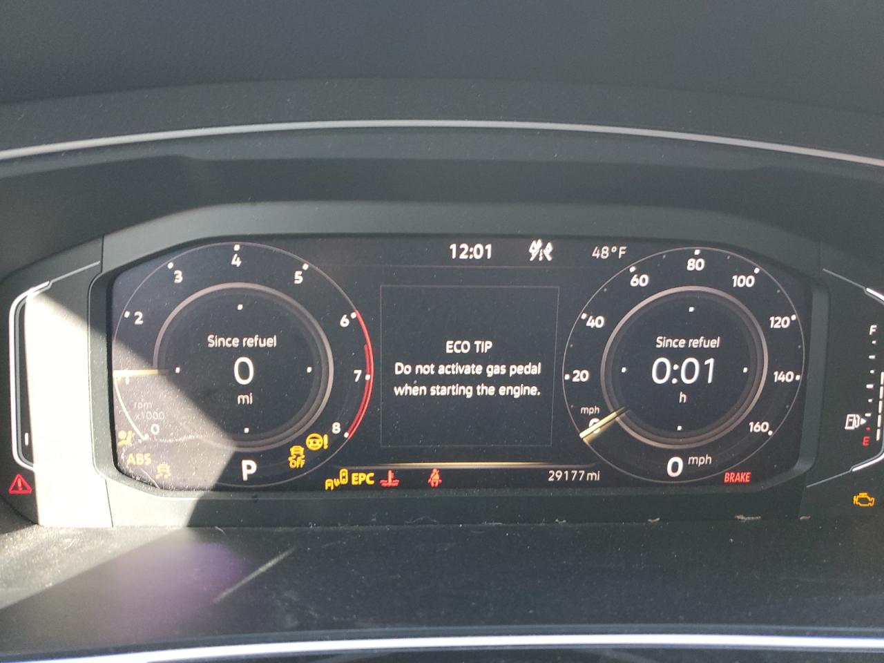 VOLKSWAGEN TIGUAN SEL R-LINE BLACK