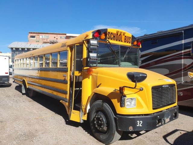 Global Auto Auctions: 2005 FREIGHTLINER CHASSIS FS