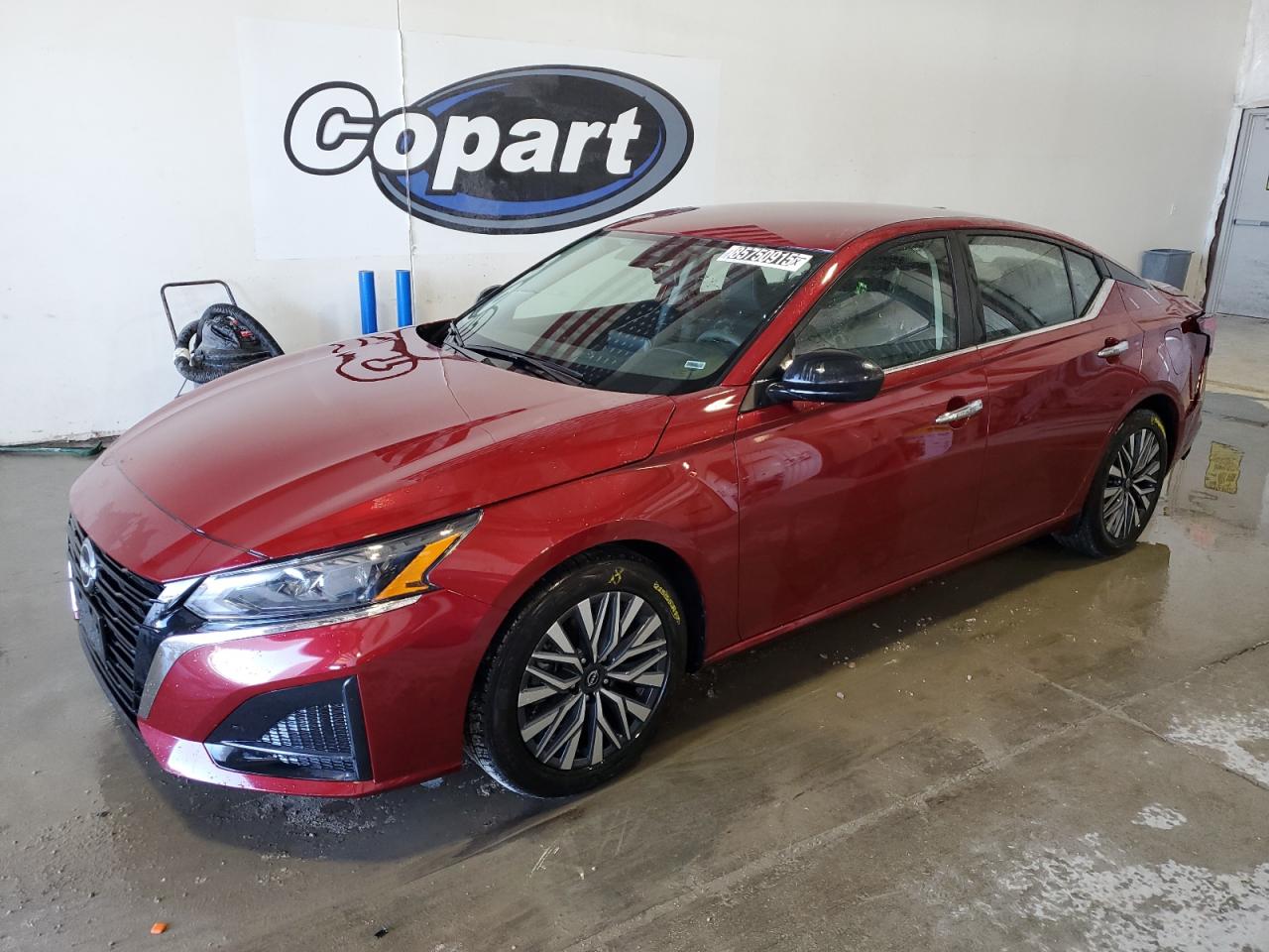 Salvage Nissan Altima