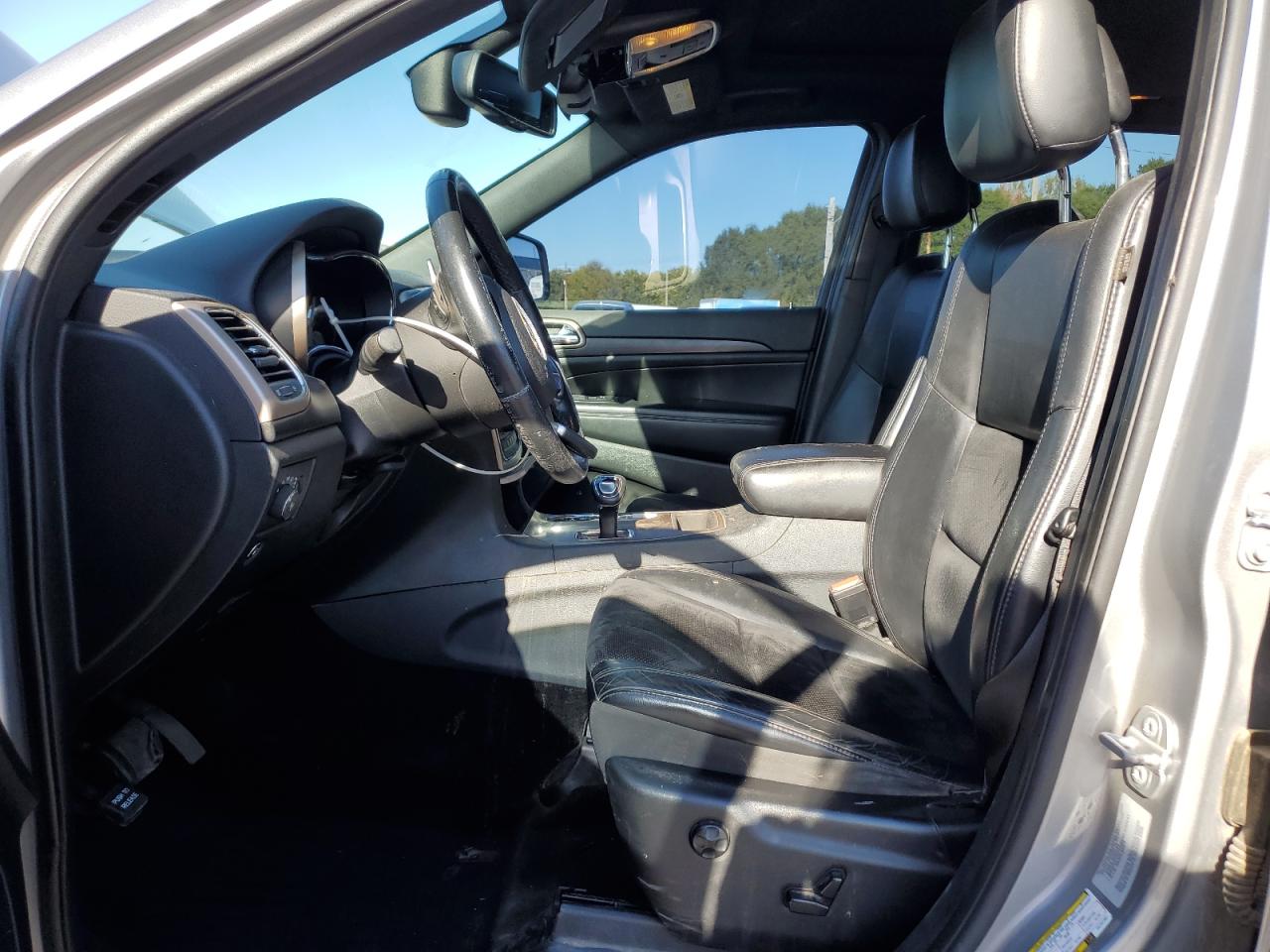 JEEP GRAND CHEROKEE LAREDO