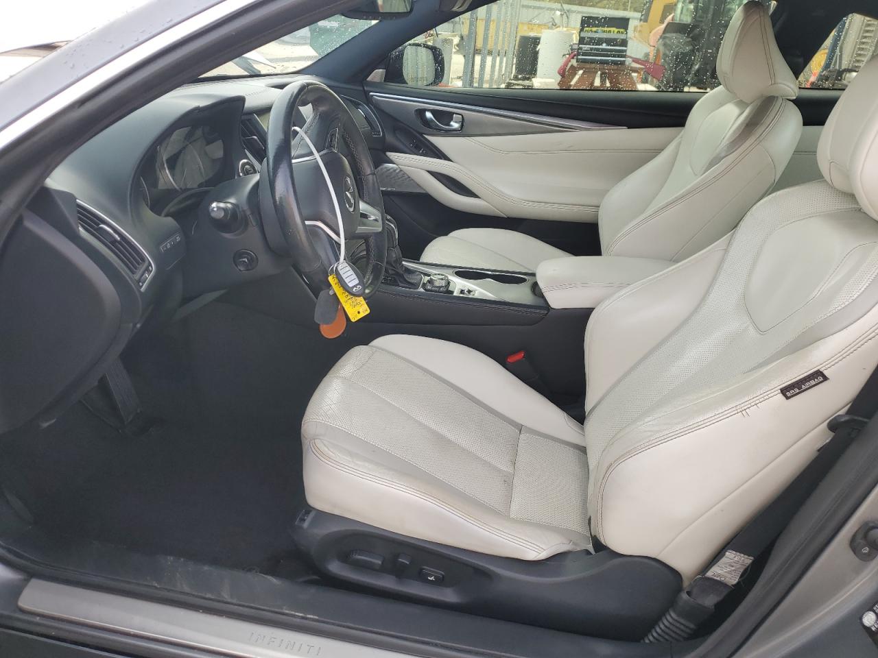 INFINITI Q60 PREMIUM