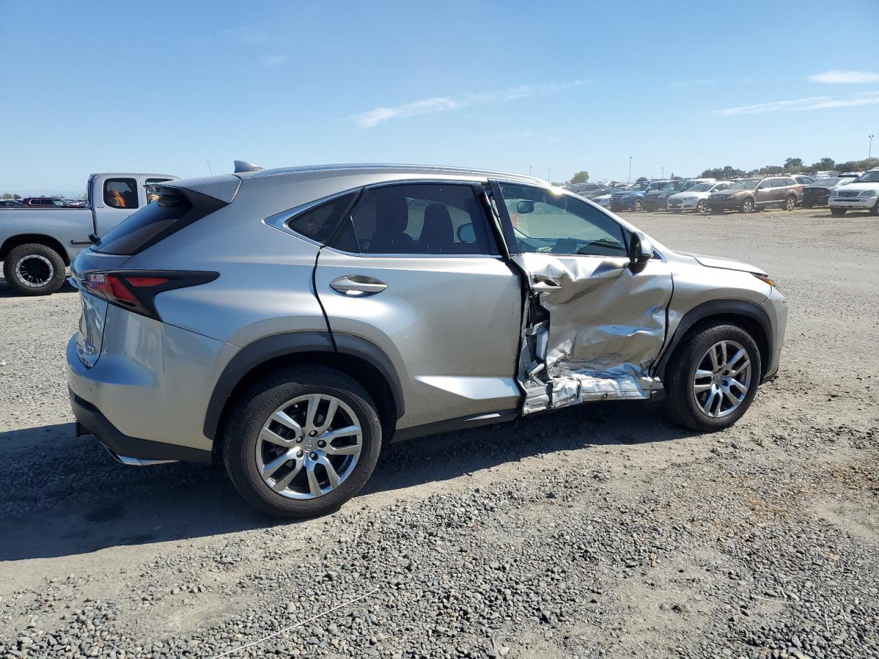 LEXUS NX 200T BASE