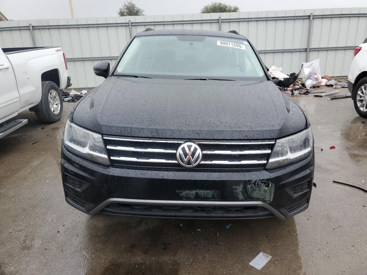 VOLKSWAGEN TIGUAN S
