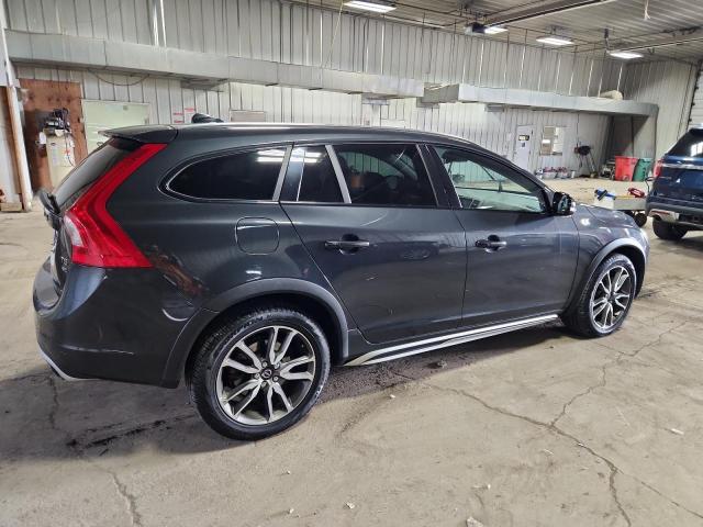 2015 VOLVO V60 CROSS - YV4612HK5F1001993