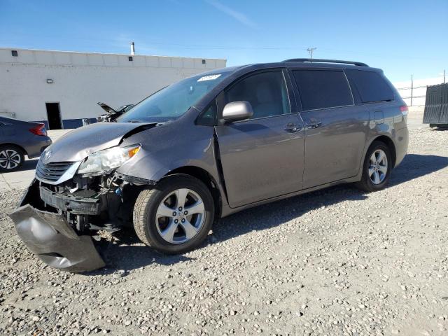 2014 TOYOTA SIENNA LE #3294687037