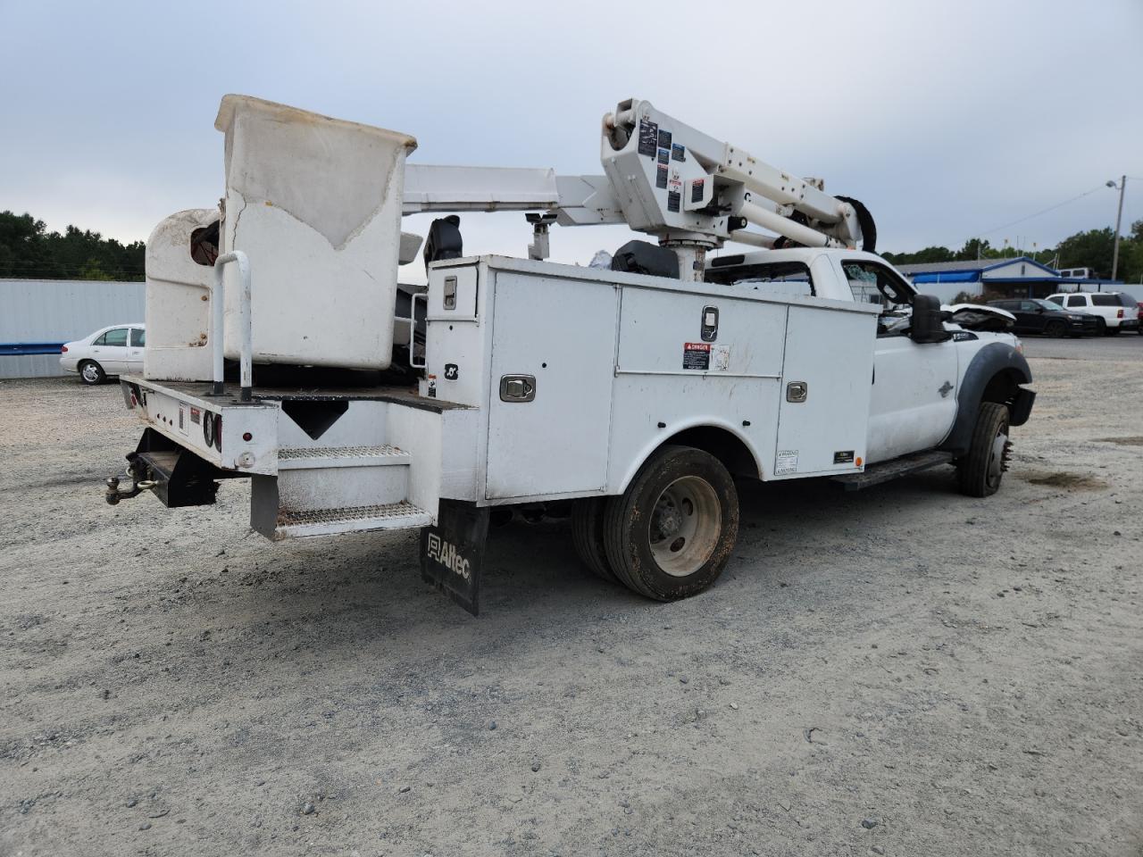 FORD F-550 SUPER DUTY