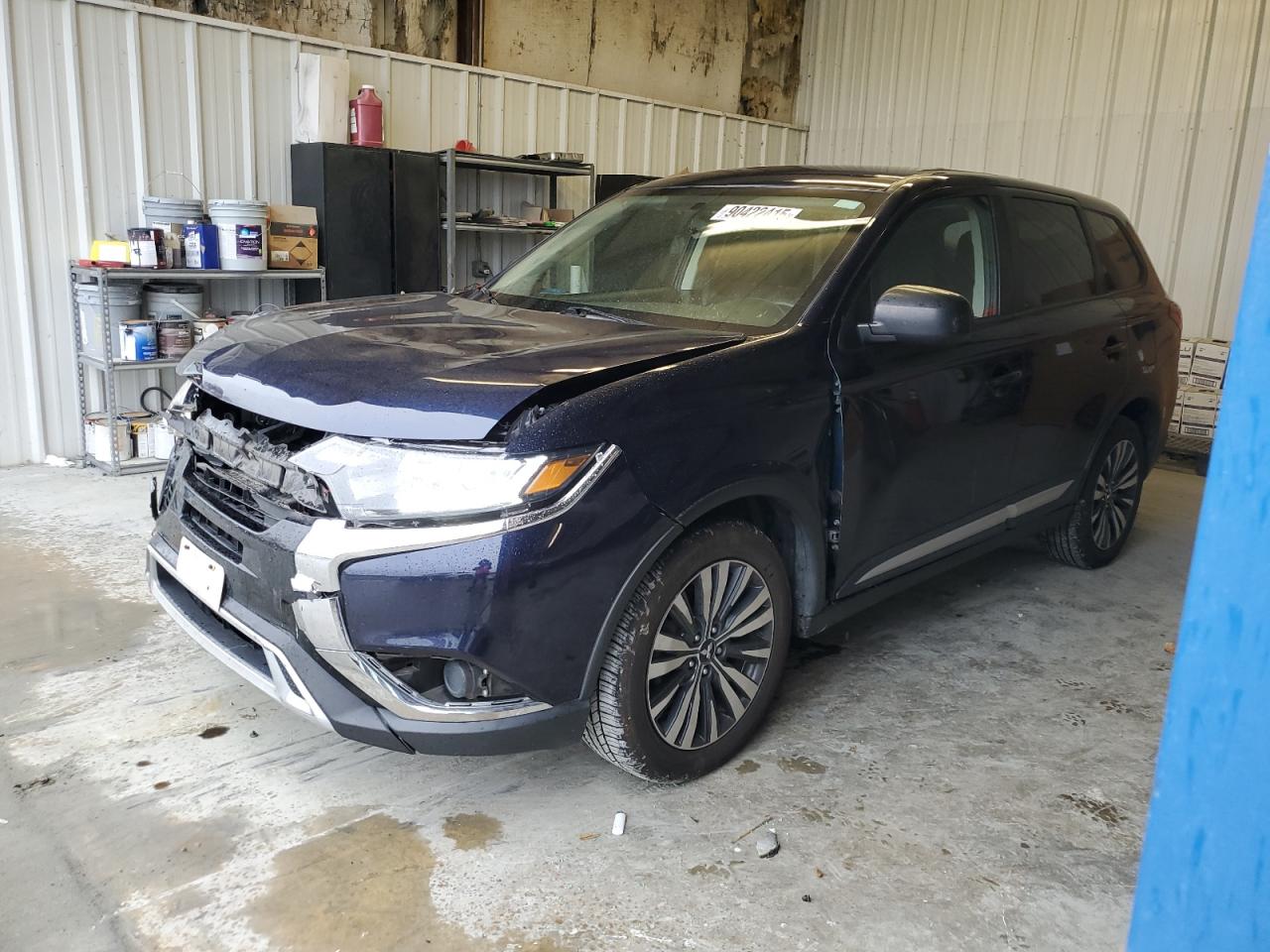 MITSUBISHI OUTLANDER SE