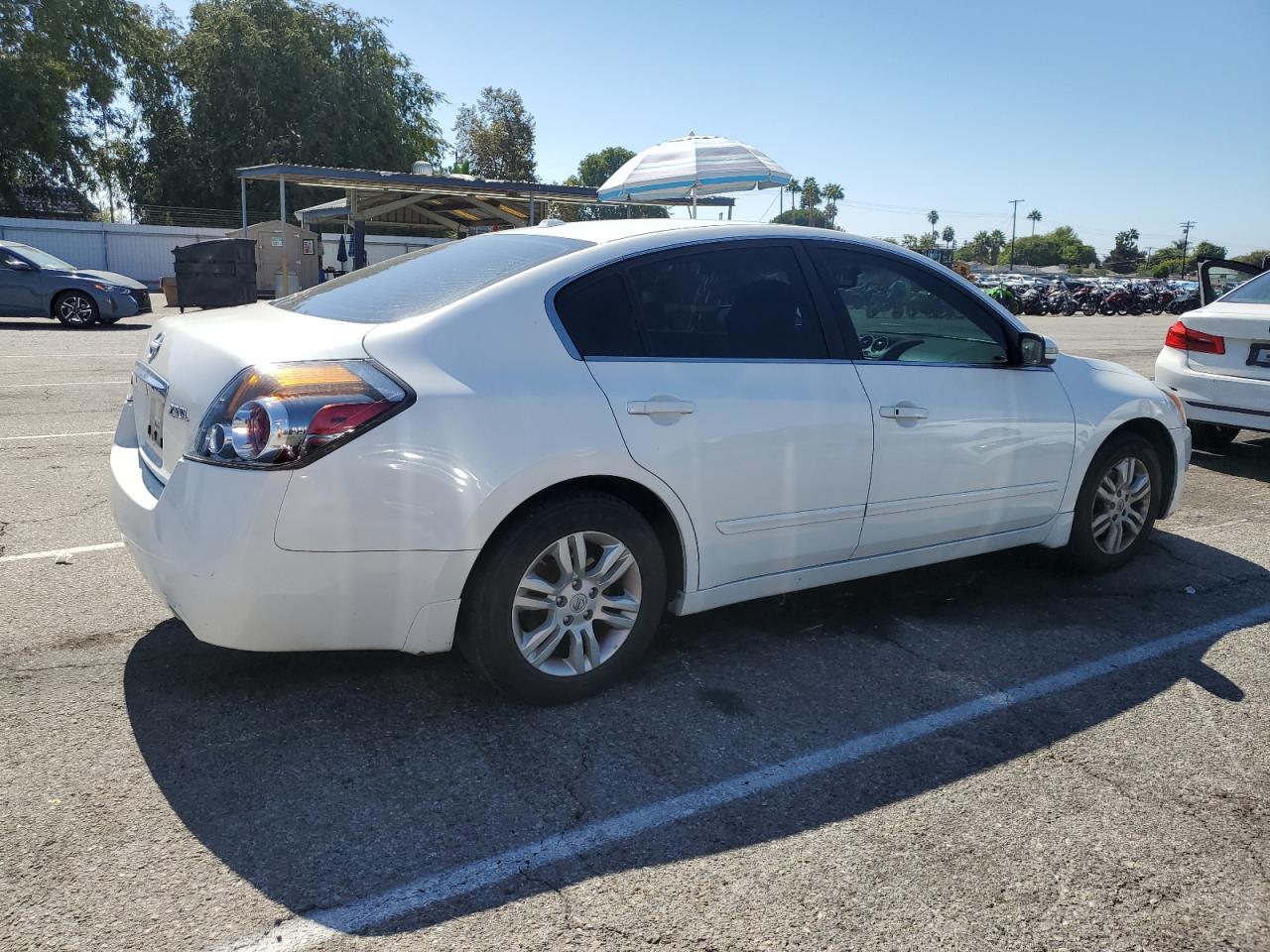NISSAN ALTIMA BASE