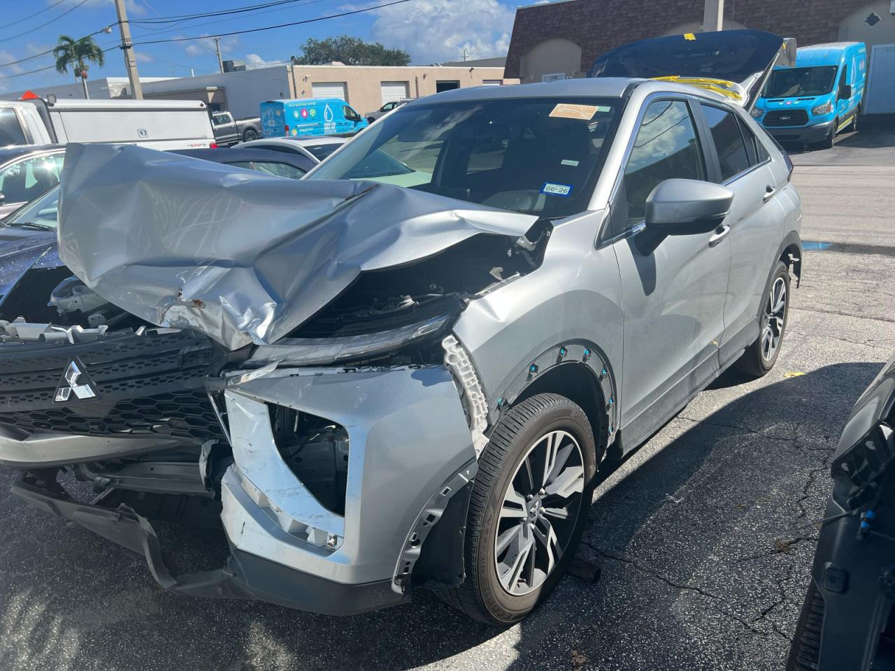 MITSUBISHI ECLIPSE SE