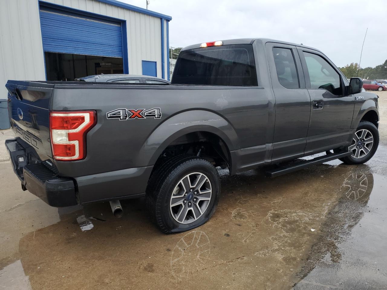 FORD F-150 SUPER CAB