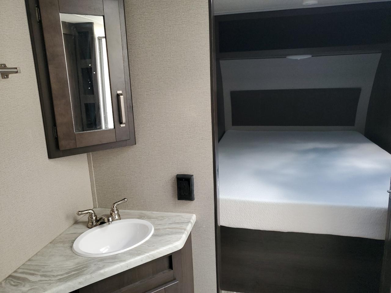 Lot #3288773749 2020 GRAN GRAND DESI