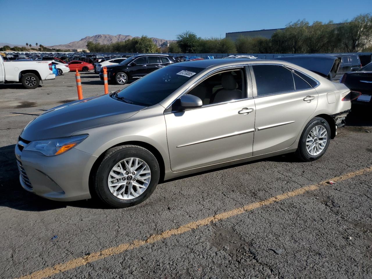 Lot #3297076490 2017 TOYOTA CAMRY LE