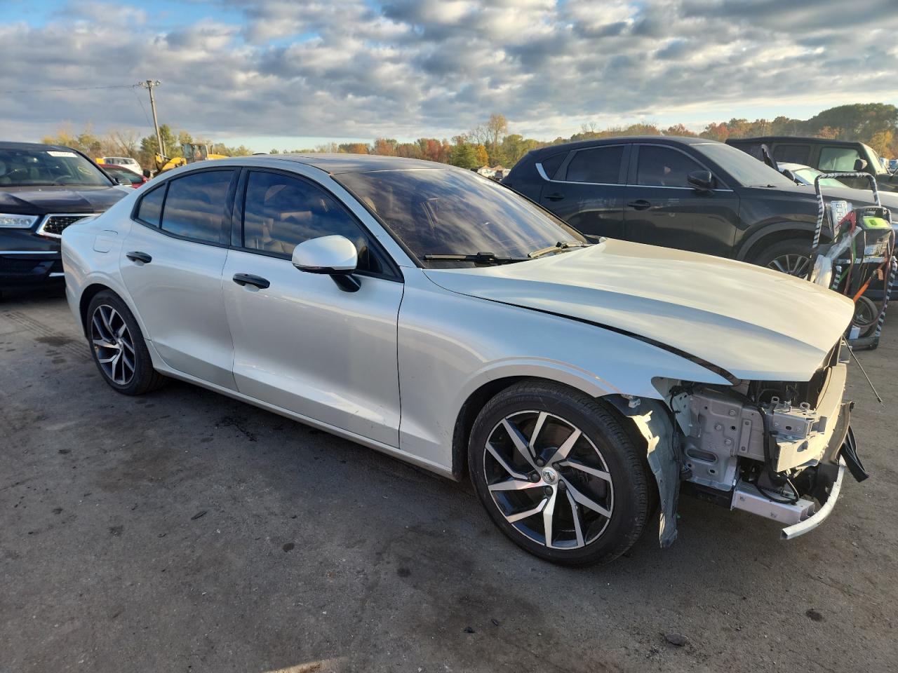 VOLVO S60 T6 MOMENTUM