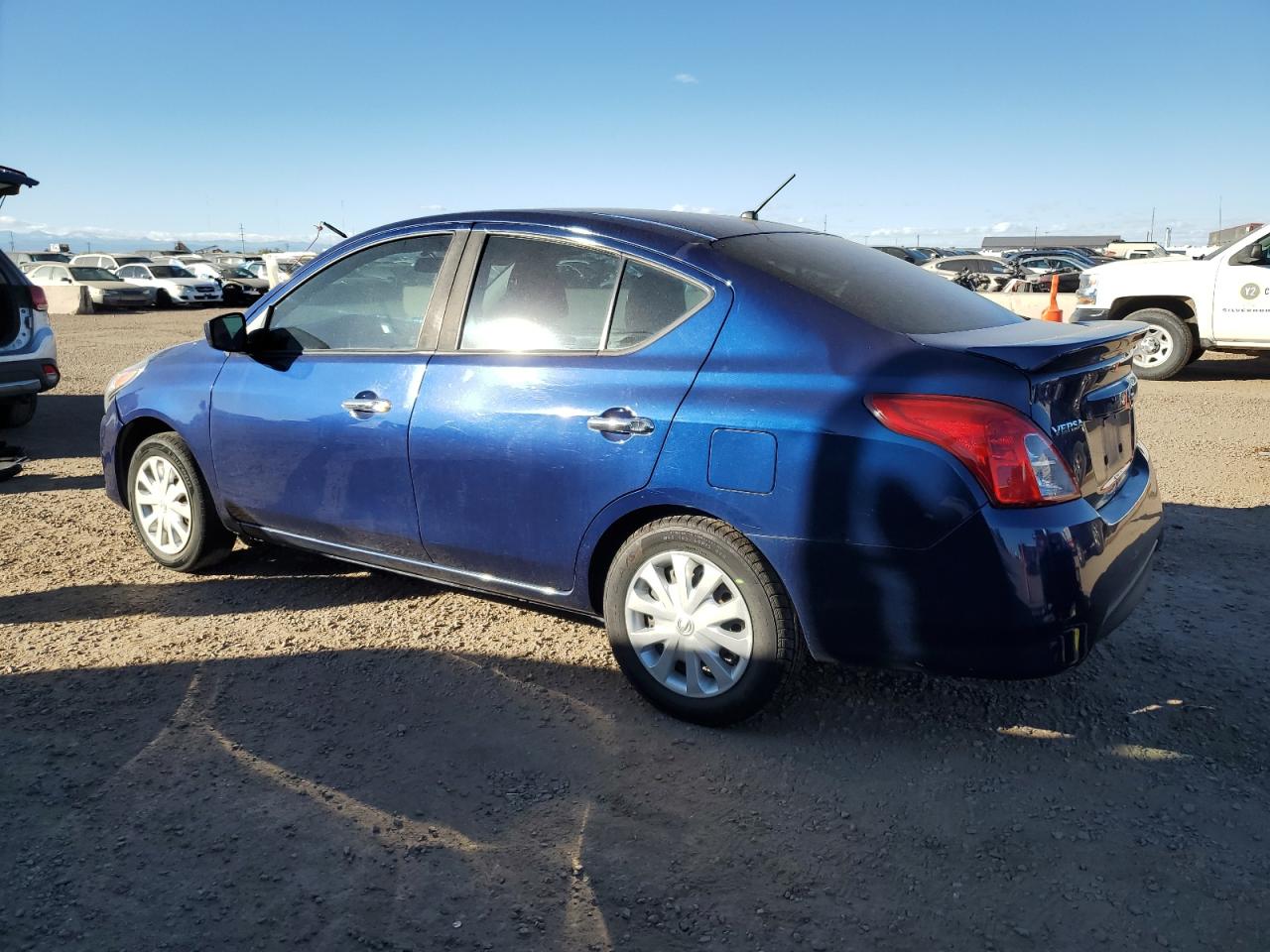 NISSAN VERSA S