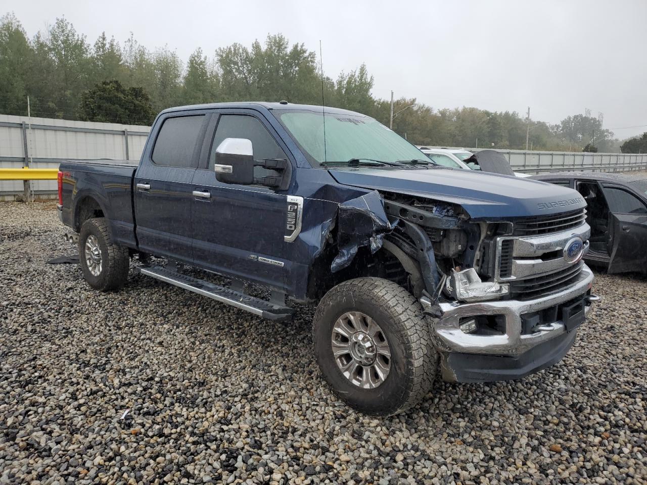 FORD F-250 SUPER DUTY