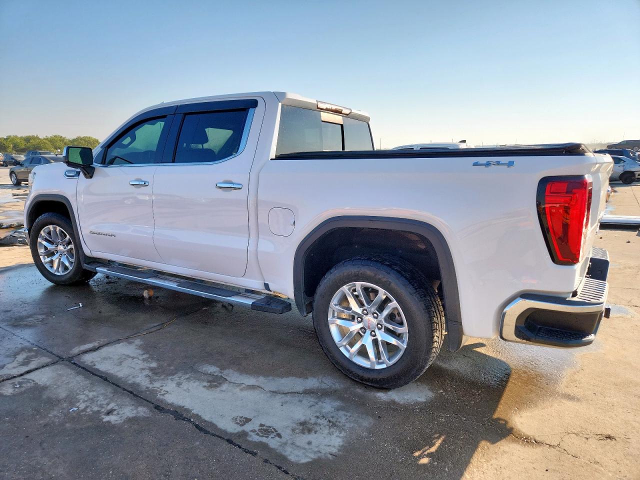 GMC SIERRA K1500 SLT