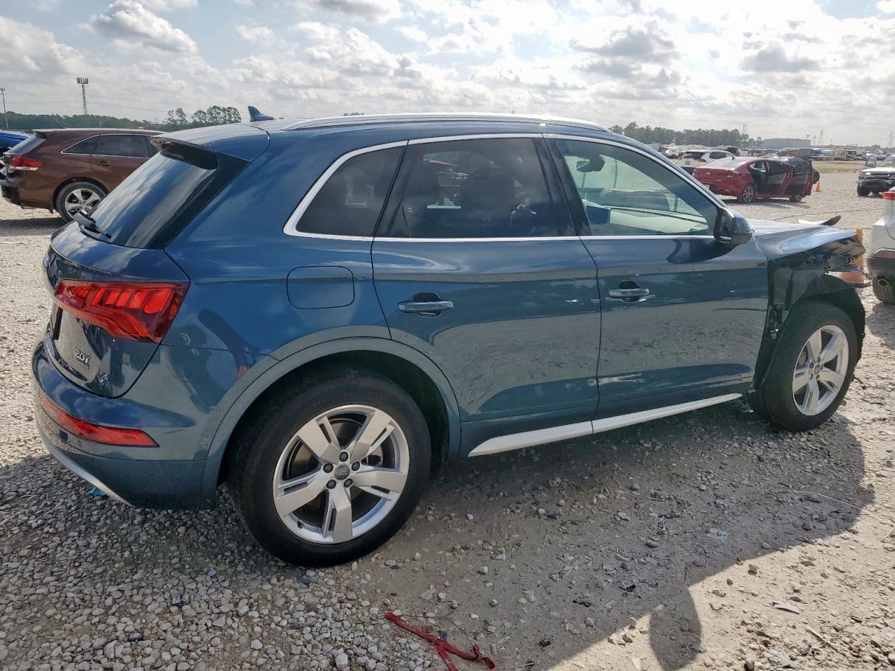 AUDI Q5 PREMIUM PLUS