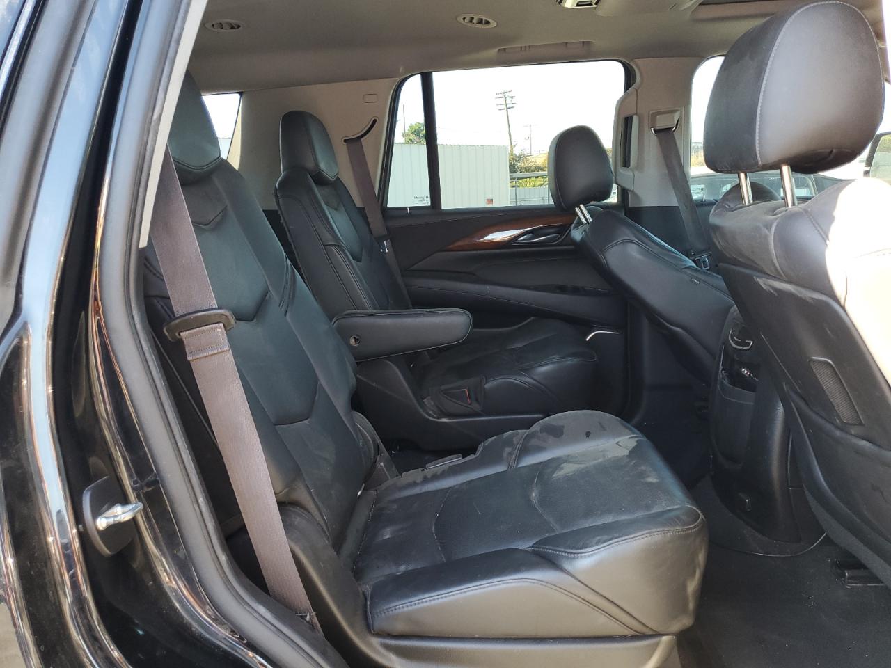 CADILLAC ESCALADE PREMIUM