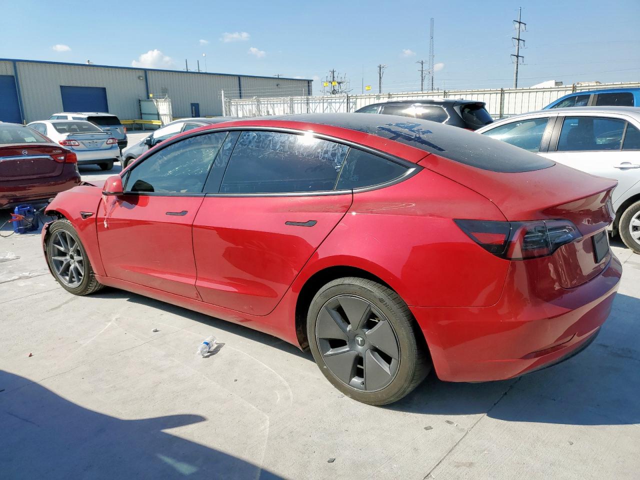 TESLA MODEL 3