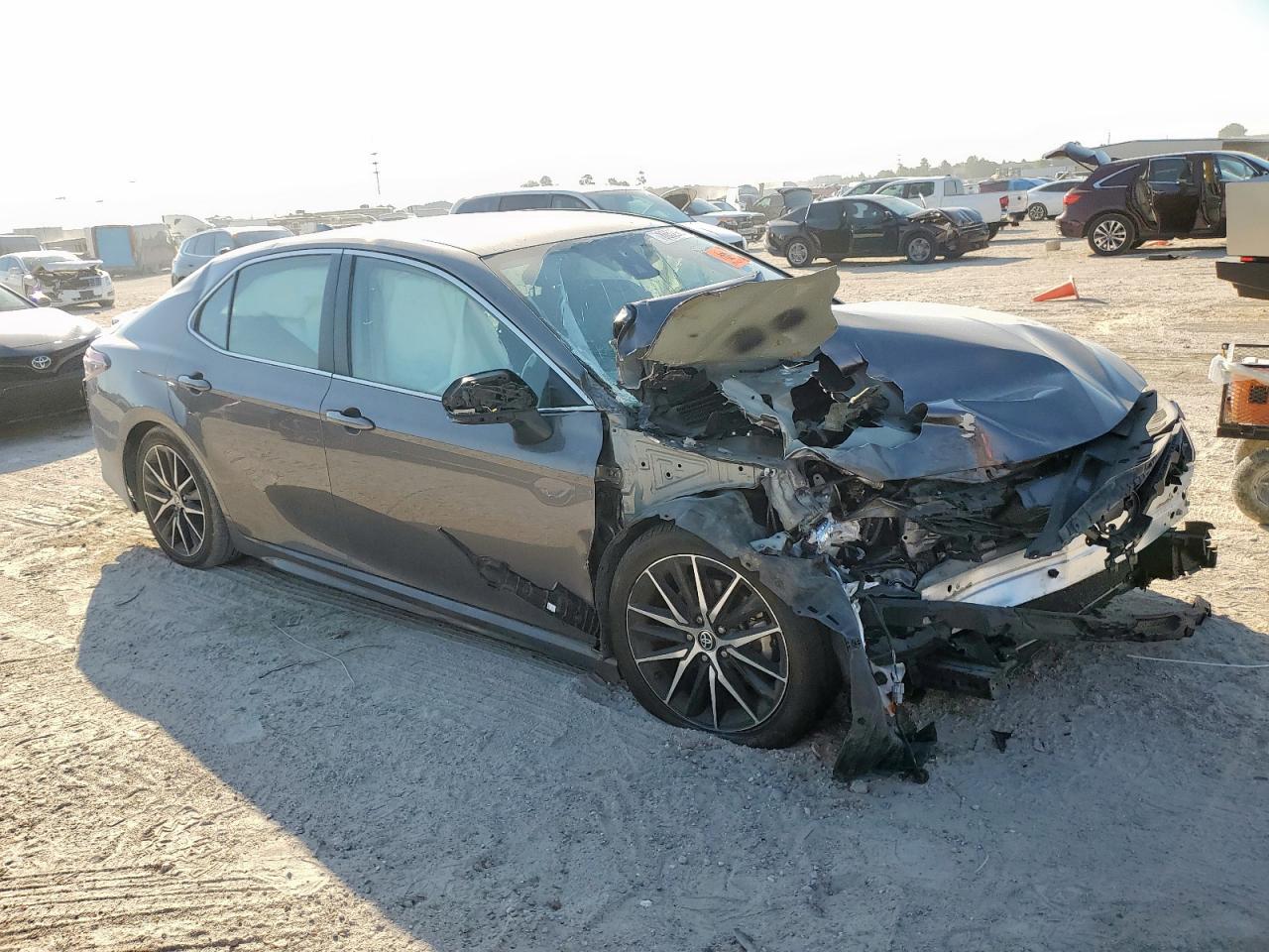 TOYOTA CAMRY SE NIGHT SHADE