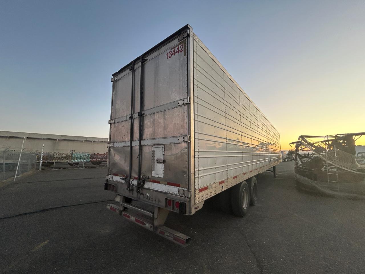 Lot #3268888303 2014 UTILITY VS2RA