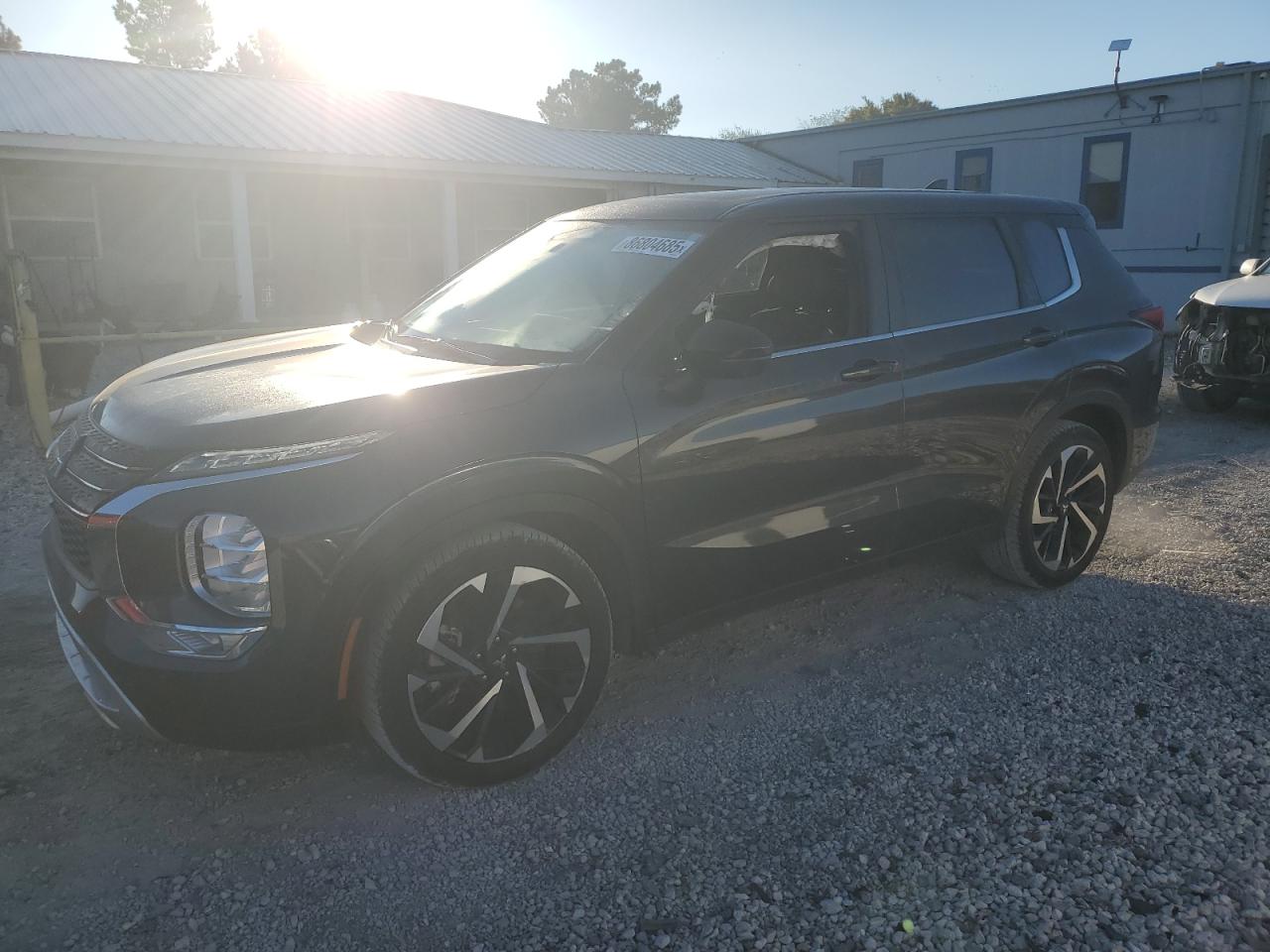 MITSUBISHI OUTLANDER SE