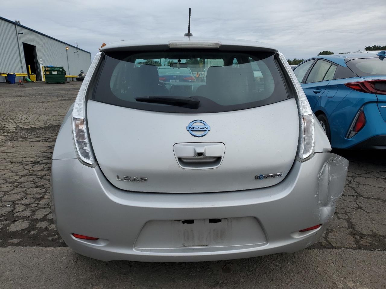 NISSAN LEAF SV