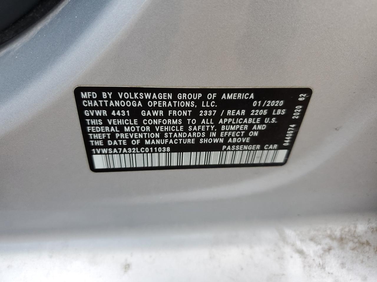 VOLKSWAGEN PASSAT SE