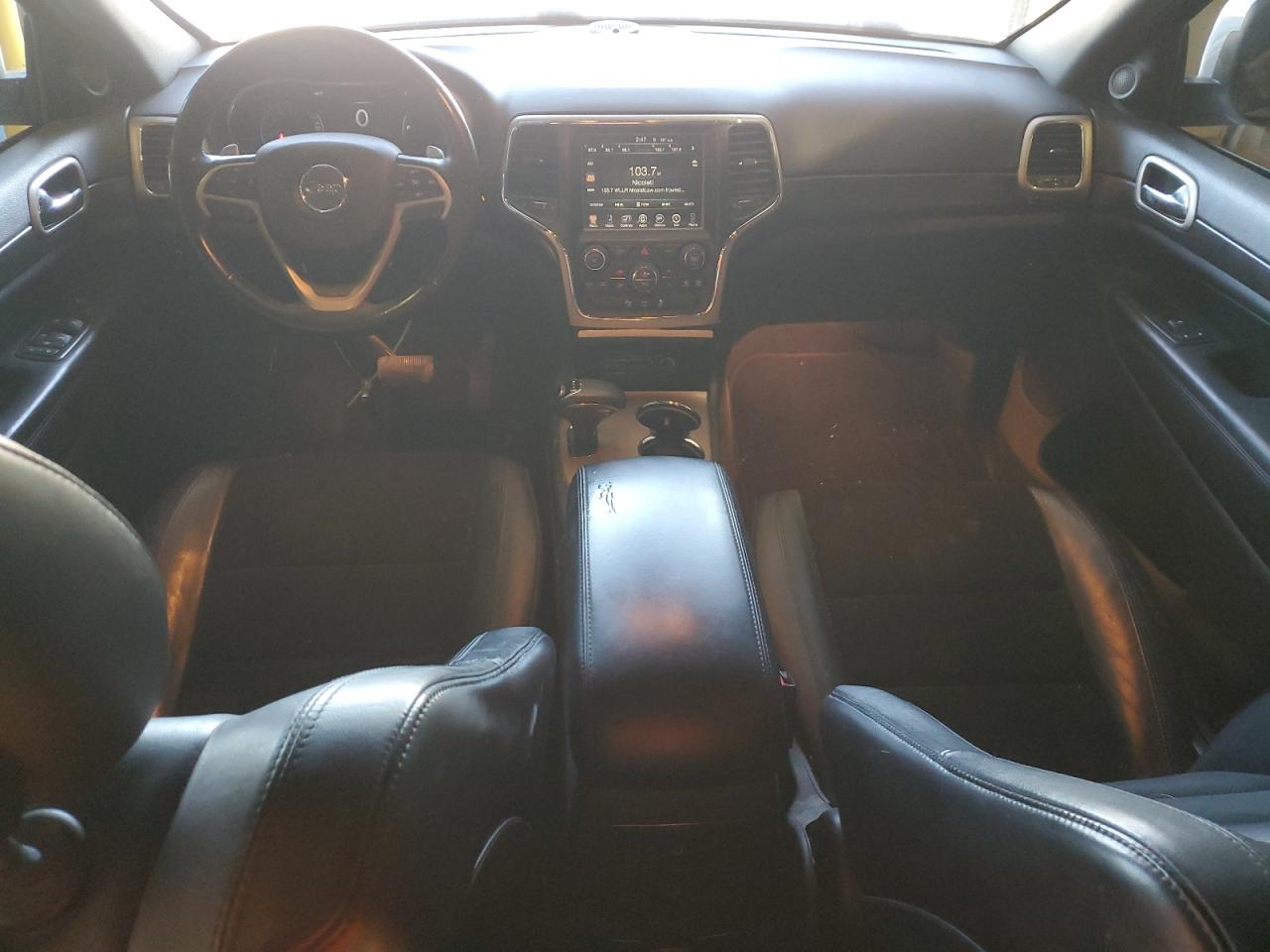 JEEP GRAND CHEROKEE LAREDO