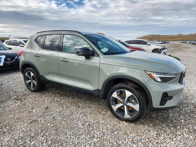 2024 VOLVO XC40 PLUS YV4L12UL1R2274767