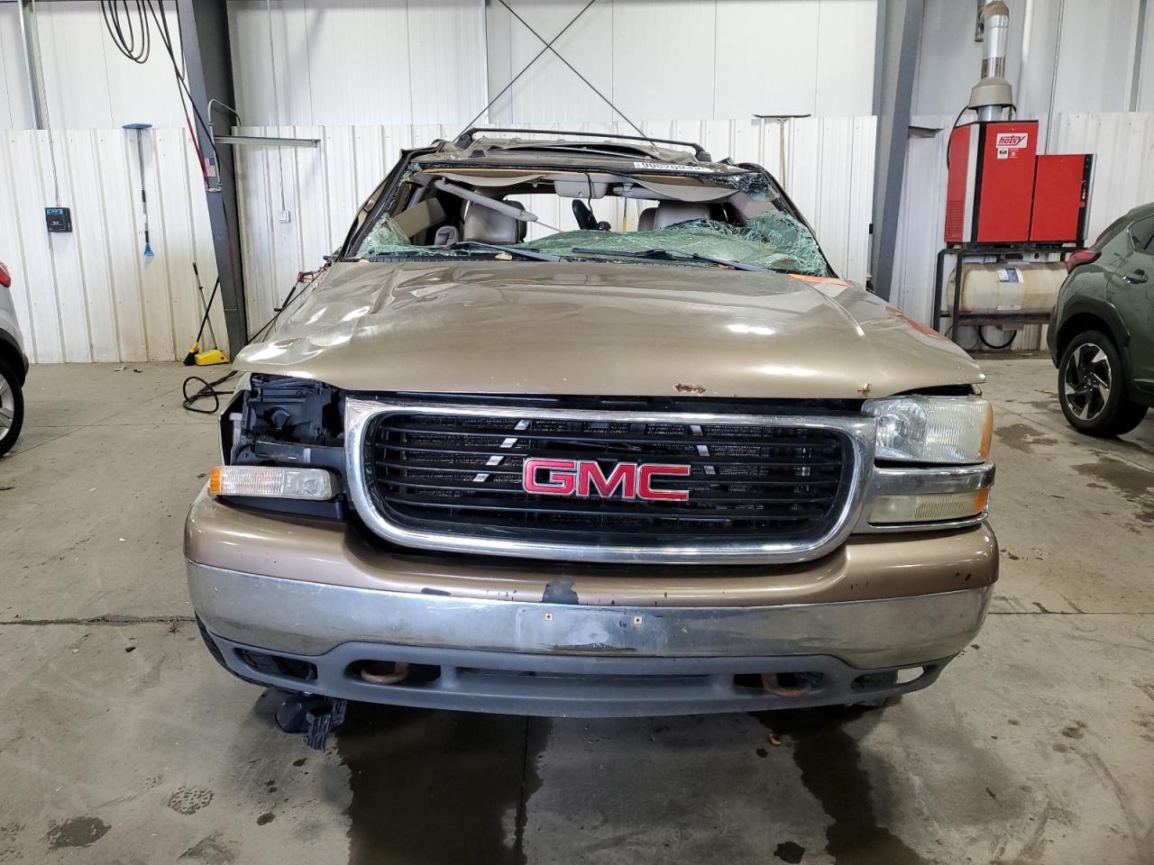 Lot #3286703283 2004 GMC YUKON