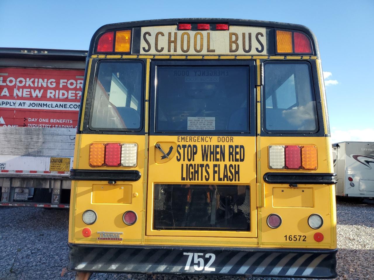 Lot #3296320492 2009 THOM BUS