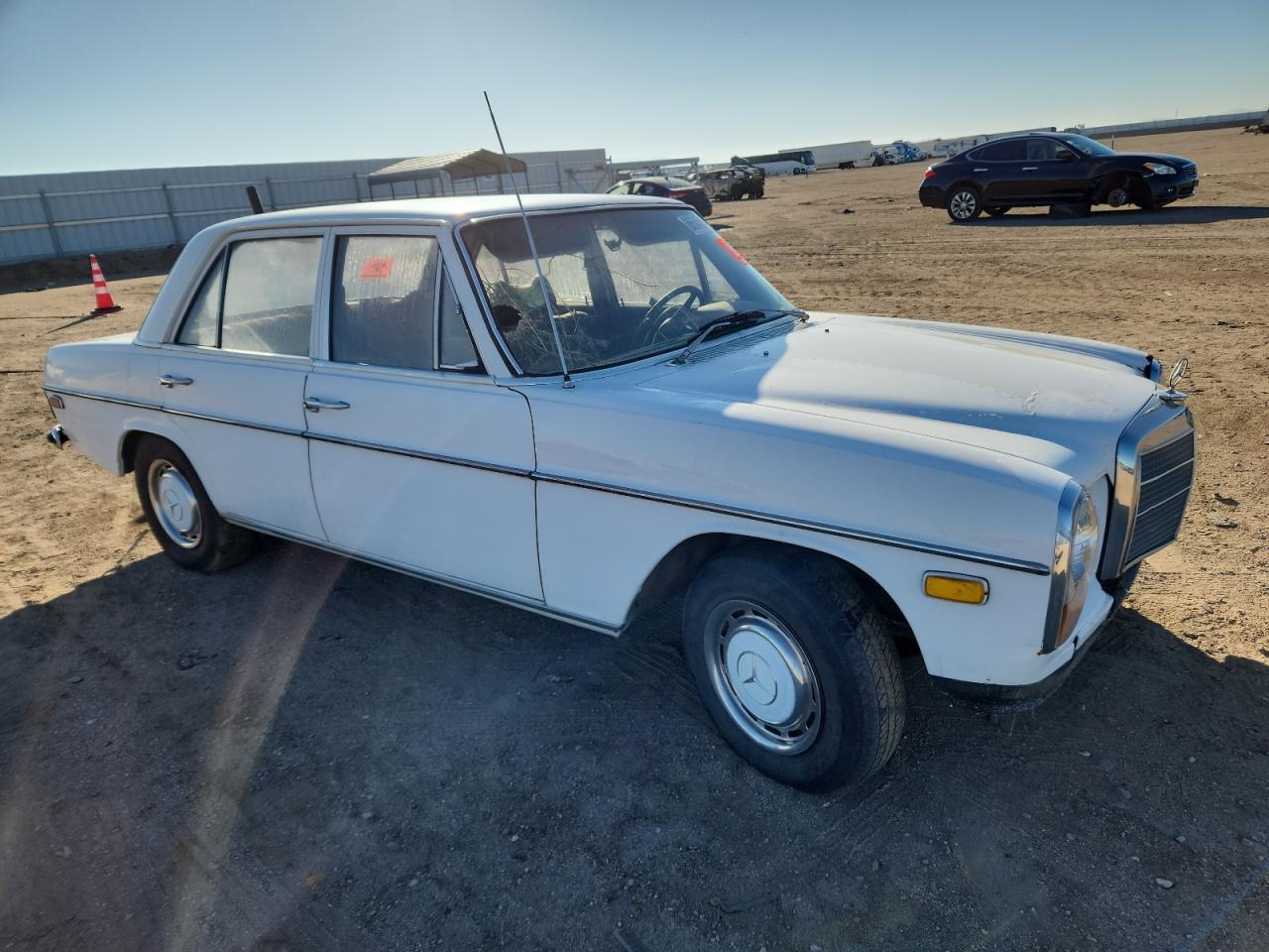 Lot #3270789882 1970 MERCEDES-BENZ 250