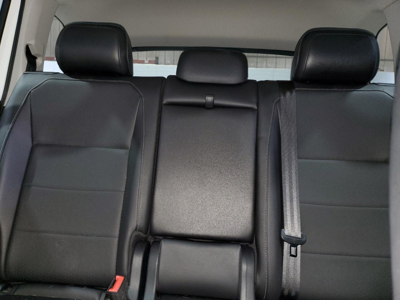 VOLKSWAGEN TIGUAN SE